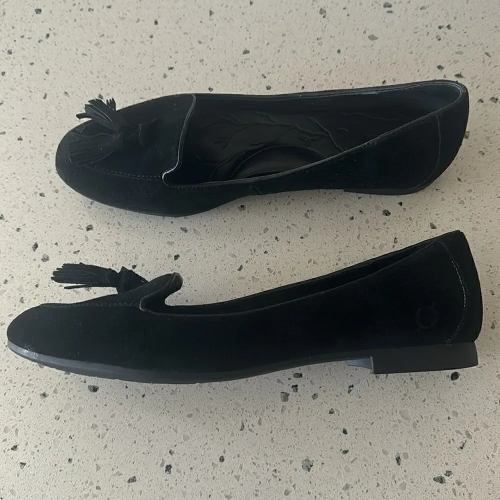 Born Women’s Black Suede Leather Slip On Loafers Flats Tassel Details Size 8.5M